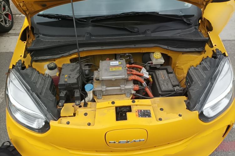 Used Roewe Clever 2022 311km QiQi BoBo Edition Engine Bay
