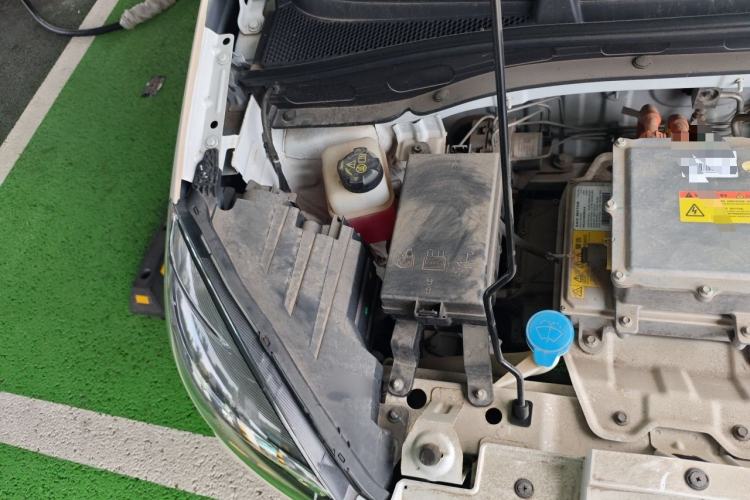 Used Roewe Clever 2022 311km QiQi BoBo Edition Engine Bay Right
