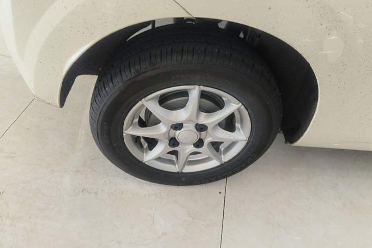 Used Roewe Clever 2022 311km QiQi BoBo Edition Exterior 5