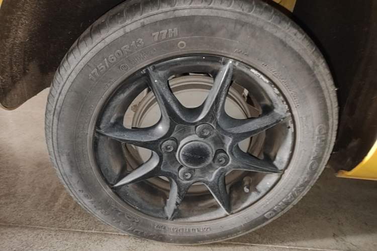 Used Roewe Clever 2022 311km QiQi BoBo Edition Exterior 5
