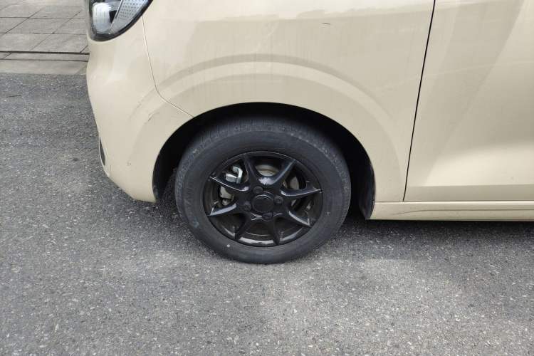 Used Roewe Clever 2022 311km QiQi BoBo Edition Exterior 7