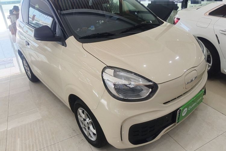 Used Roewe Clever 2022 311km QiQi BoBo Edition Front Right 45 Deg
