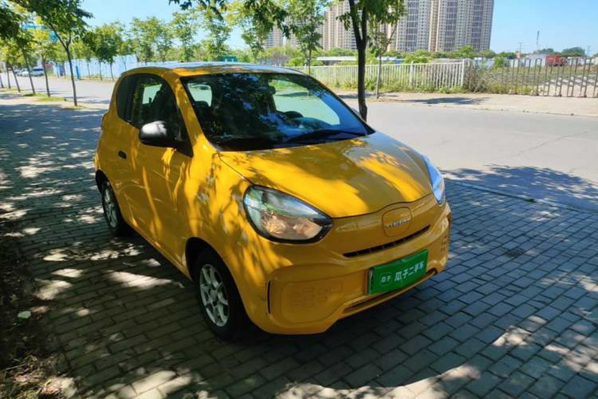 Used Roewe Clever 2022 311km QiQi BoBo Edition Front Right 45 Deg