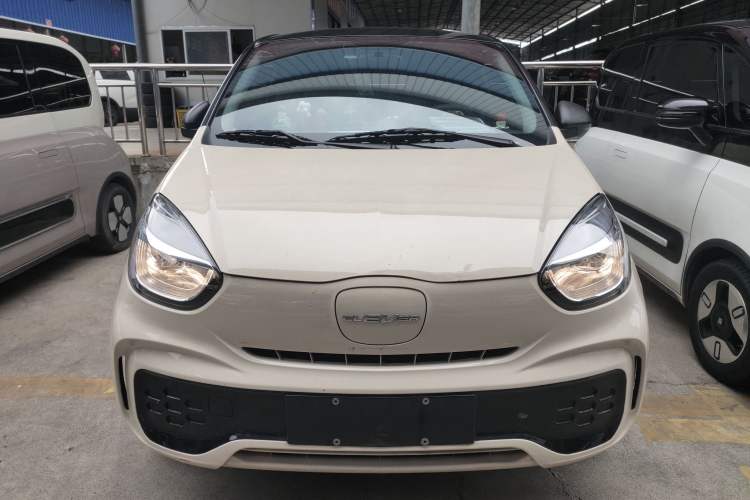 Used Roewe Clever 2022 311km QiQi BoBo Edition Front