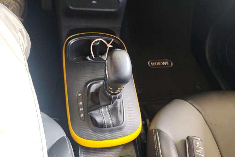 Used Roewe Clever 2022 311km QiQi BoBo Edition Gear Lever