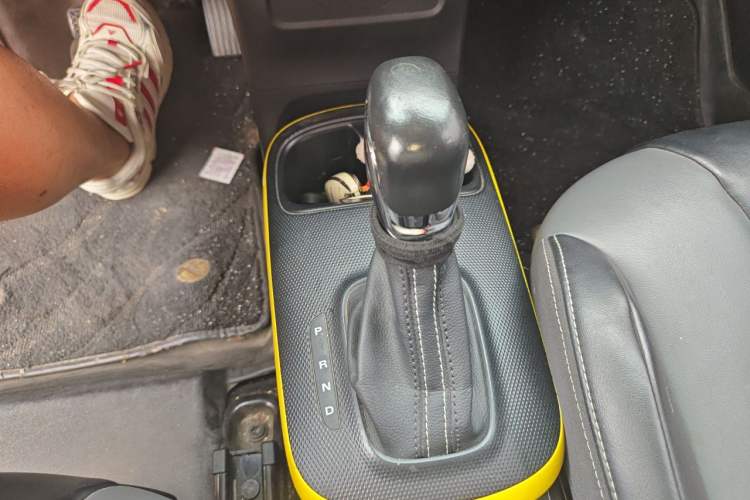 Used Roewe Clever 2022 311km QiQi BoBo Edition Gear Lever