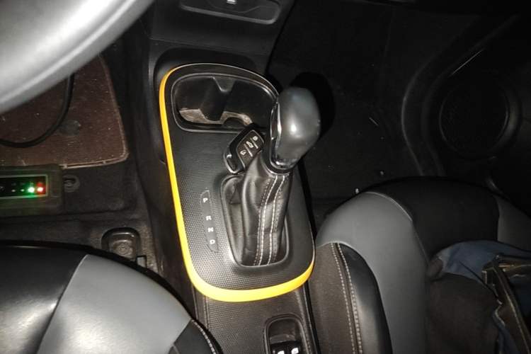 Used Roewe Clever 2022 311km QiQi BoBo Edition Gear Lever