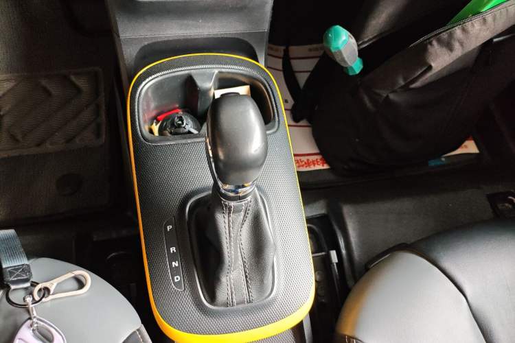 Used Roewe Clever 2022 311km QiQi BoBo Edition Gear Lever