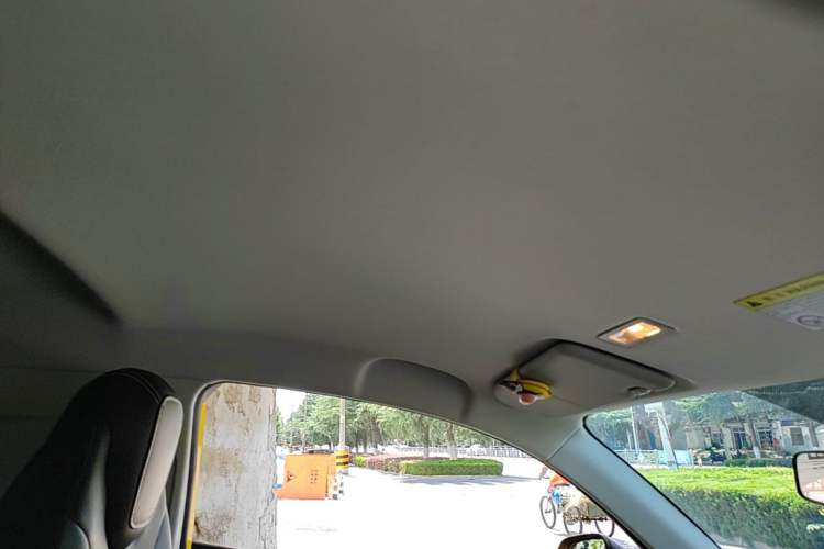 Used Roewe Clever 2022 311km QiQi BoBo Edition Headliner