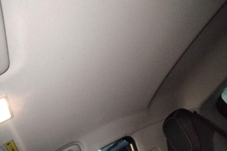 Used Roewe Clever 2022 311km QiQi BoBo Edition Headliner