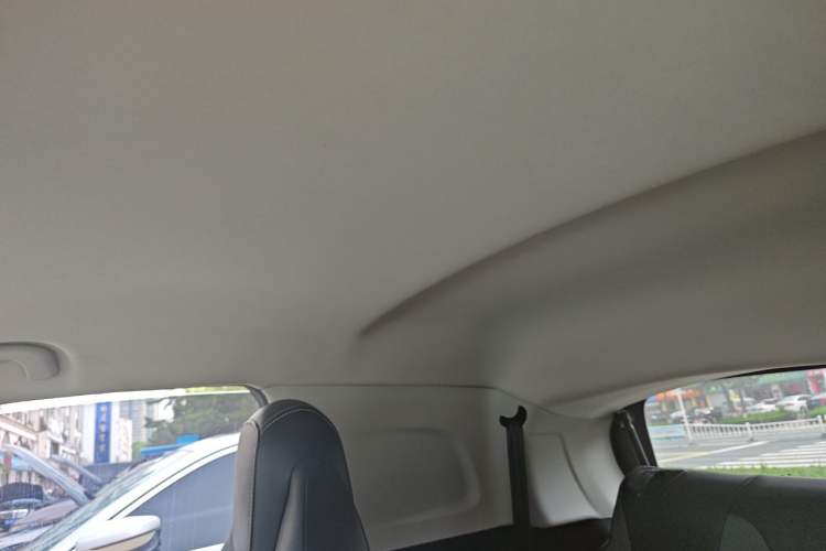 Used Roewe Clever 2022 311km QiQi BoBo Edition Headliner