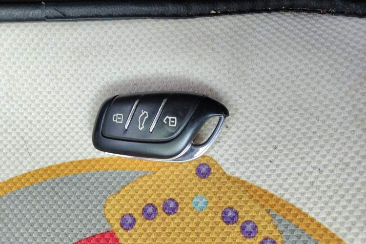 Used Roewe Clever 2022 311km QiQi BoBo Edition Interior 1