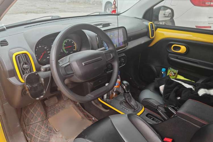 Used Roewe Clever 2022 311km QiQi BoBo Edition Interior 1