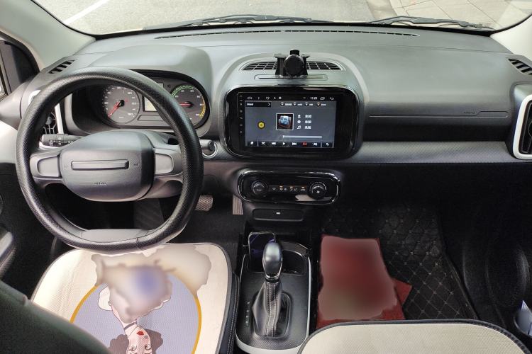 Used Roewe Clever 2022 311km QiQi BoBo Edition Interior 2