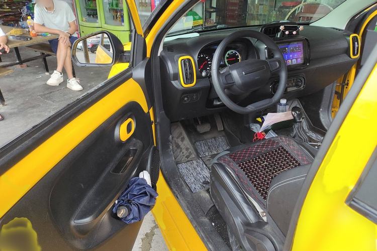 Used Roewe Clever 2022 311km QiQi BoBo Edition Interior 3