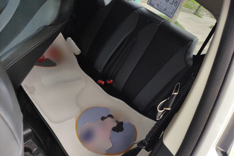 Used Roewe Clever 2022 311km QiQi BoBo Edition Interior 4