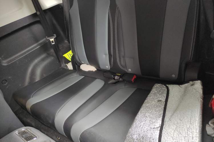 Used Roewe Clever 2022 311km QiQi BoBo Edition Interior 4