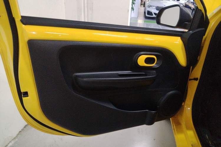 Used Roewe Clever 2022 311km QiQi BoBo Edition Interior 7