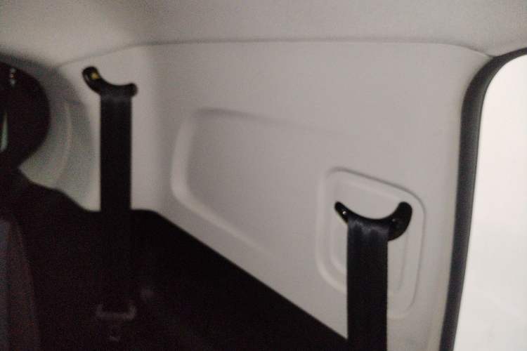 Used Roewe Clever 2022 311km QiQi BoBo Edition Interior 8
