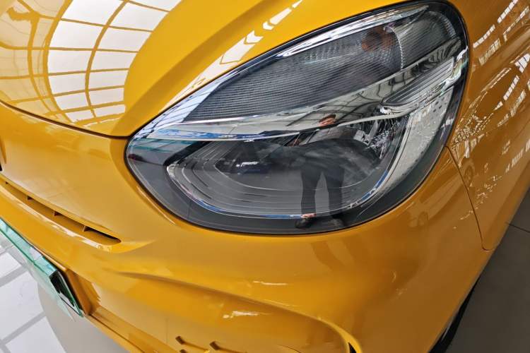 Used Roewe Clever 2022 311km QiQi BoBo Edition Left Front Headlight