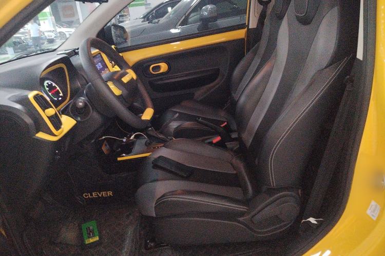Used Roewe Clever 2022 311km QiQi BoBo Edition Left Front Seat