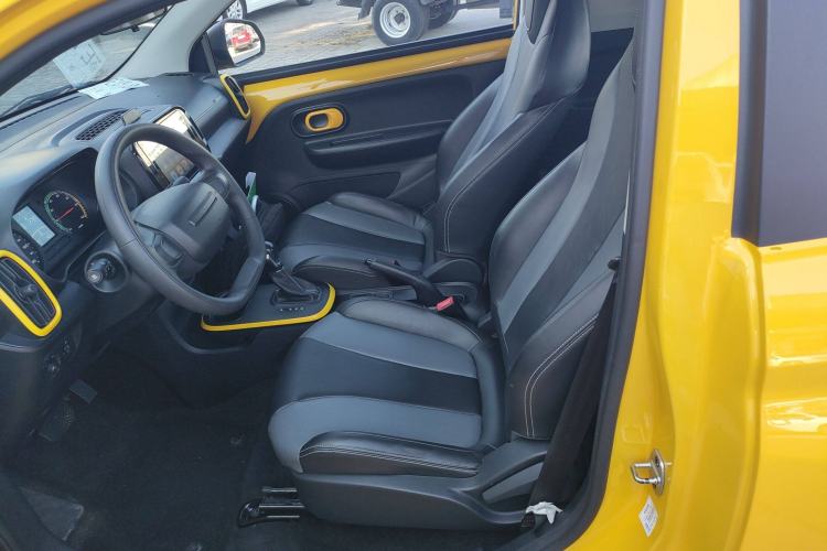 Used Roewe Clever 2022 311km QiQi BoBo Edition Left Rear Seat