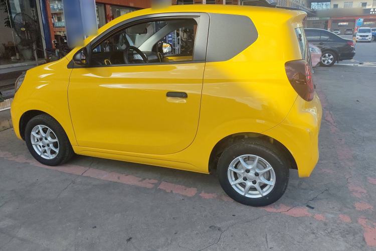 Used Roewe Clever 2022 311km QiQi BoBo Edition Left Side
