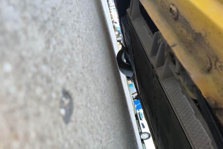 Used Roewe Clever 2022 311km QiQi BoBo Edition Left Side Sill