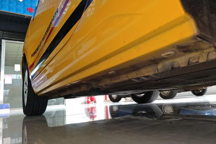Used Roewe Clever 2022 311km QiQi BoBo Edition Left Side Sill