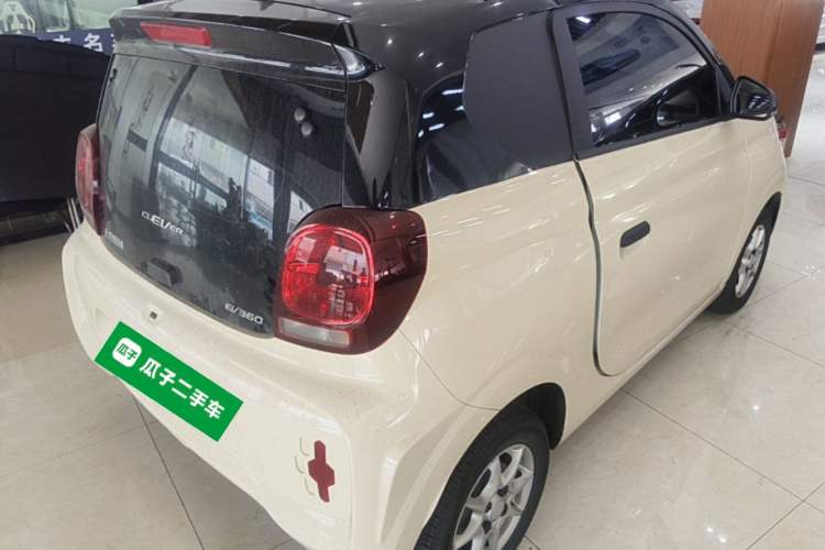 Used Roewe Clever 2022 311km QiQi BoBo Edition Rear Right 45 Deg