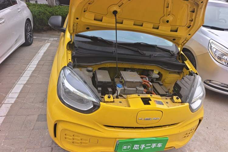 Used Roewe Clever 2022 311km QiQi BoBo Edition Right Front Headlight