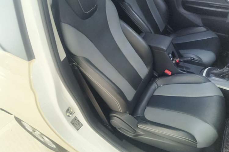 Used Roewe Clever 2022 311km QiQi BoBo Edition Right Front Seat