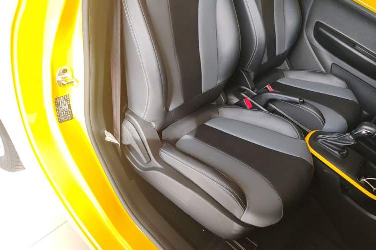Used Roewe Clever 2022 311km QiQi BoBo Edition Right Front Seat