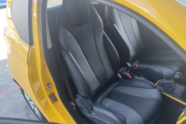 Used Roewe Clever 2022 311km QiQi BoBo Edition Right Front Seat