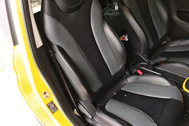 Used Roewe Clever 2022 311km QiQi BoBo Edition Right Front Seat