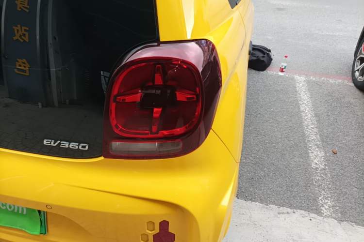 Used Roewe Clever 2022 311km QiQi BoBo Edition Right Rear Taillight