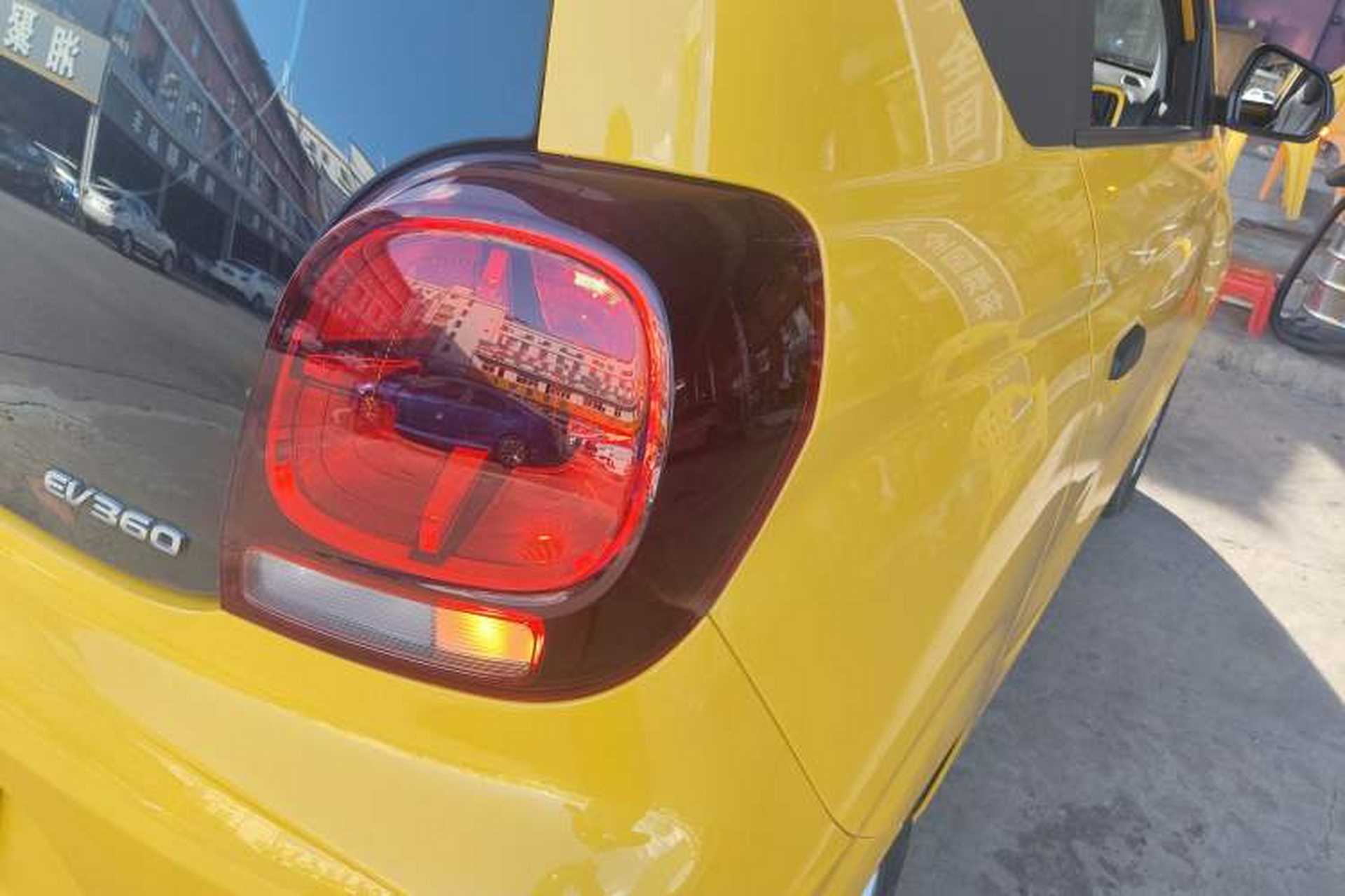 Used Roewe Clever 2022 311km QiQi BoBo Edition Right Rear Taillight