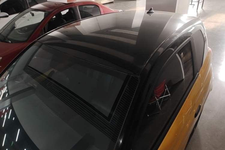 Used Roewe Clever 2022 311km QiQi BoBo Edition Roof