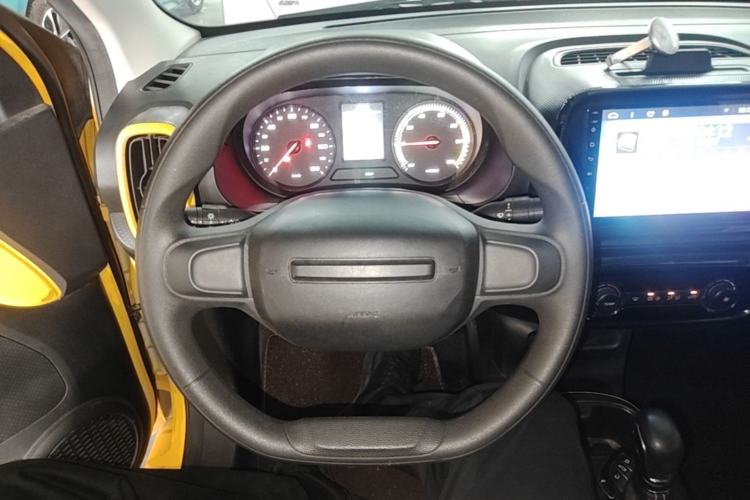 Used Roewe Clever 2022 311km QiQi BoBo Edition Steering Wheel
