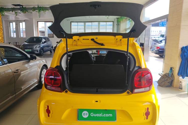 Used Roewe Clever 2022 311km QiQi BoBo Edition Trunk