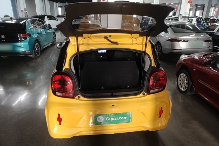 Used Roewe Clever 2022 311km QiQi BoBo Edition Trunk