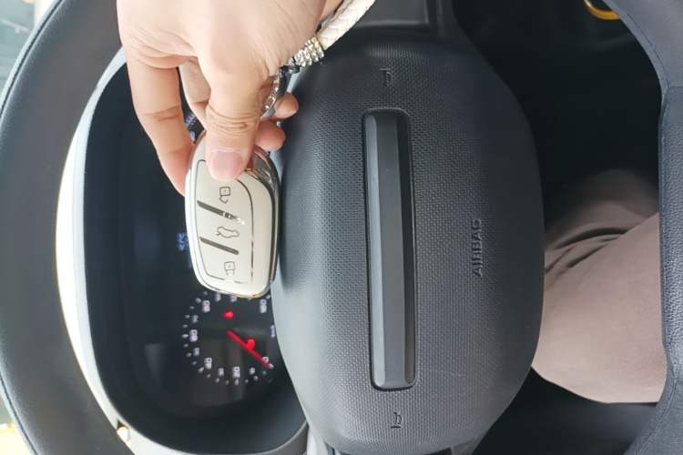 Used Roewe Clever 2022 311km QiQi BoBo Edition Vehicle Key
