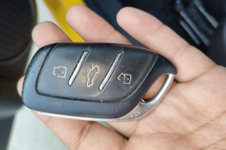 Used Roewe Clever 2022 311km QiQi BoBo Edition Vehicle Key