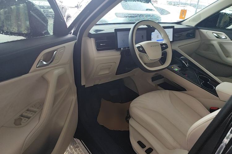 Used Roewe D5X DMH 2024 135 Tech Edition Driver Seat