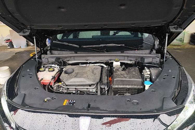 Used Roewe D5X DMH 2024 135 Tech Edition Engine Bay