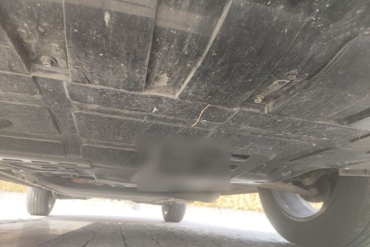 Used Roewe D5X DMH 2024 135 Tech Edition Chassis Front