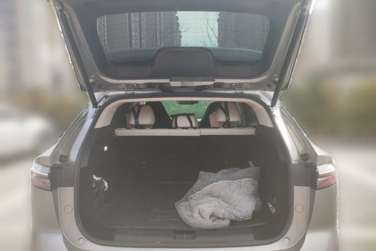 Used Roewe D5X DMH 2024 135 Tech Edition Trunk