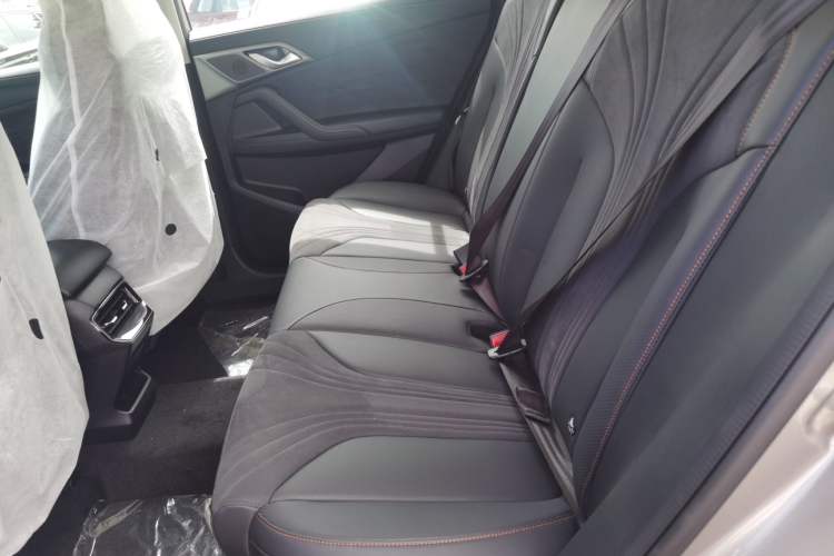 Used Roewe D5X DMH 2024 135 Flagship Edition Left Rear Seat