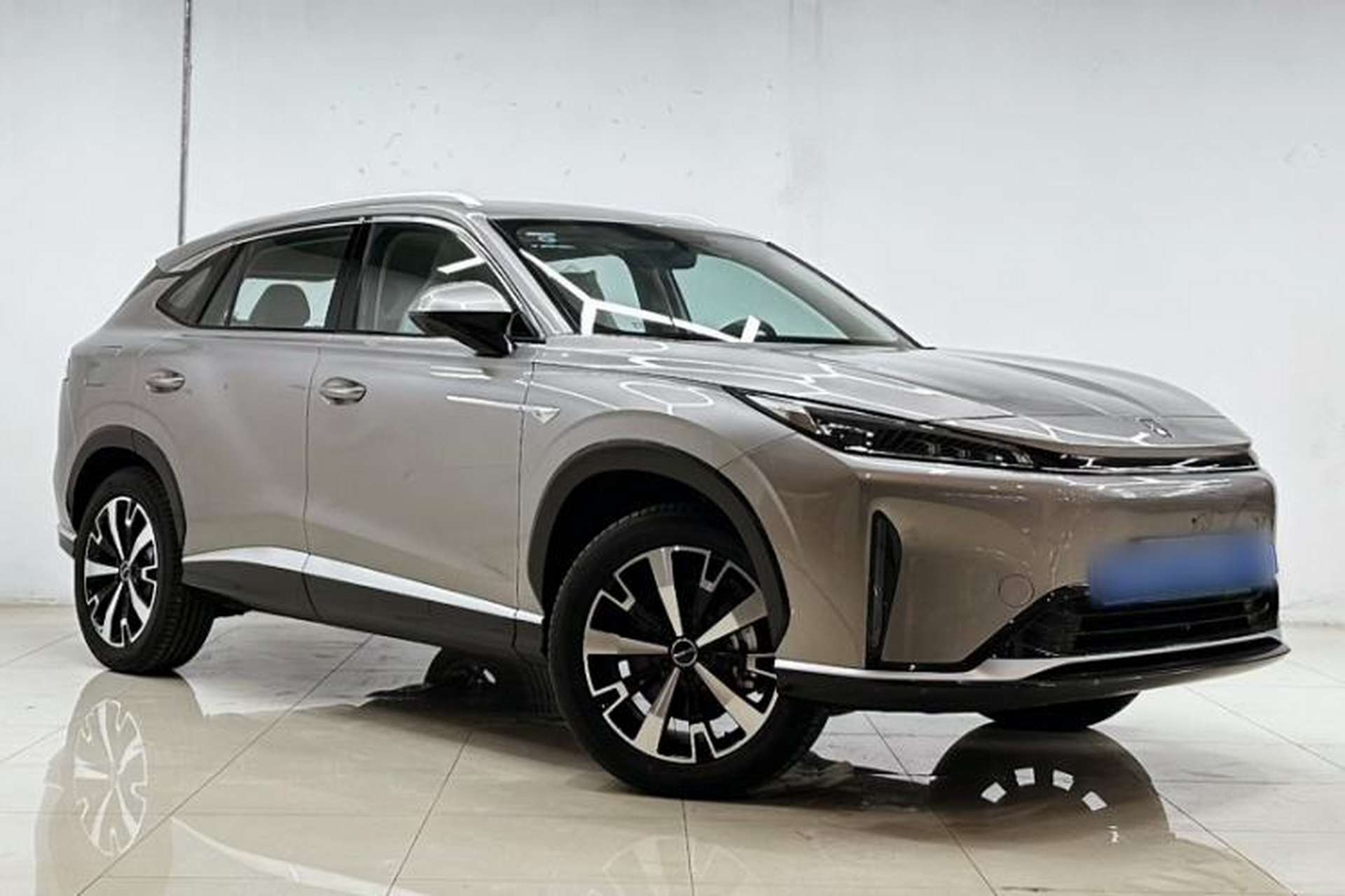 Used Roewe D5X DMH 2024 135 Flagship Edition Exterior 3