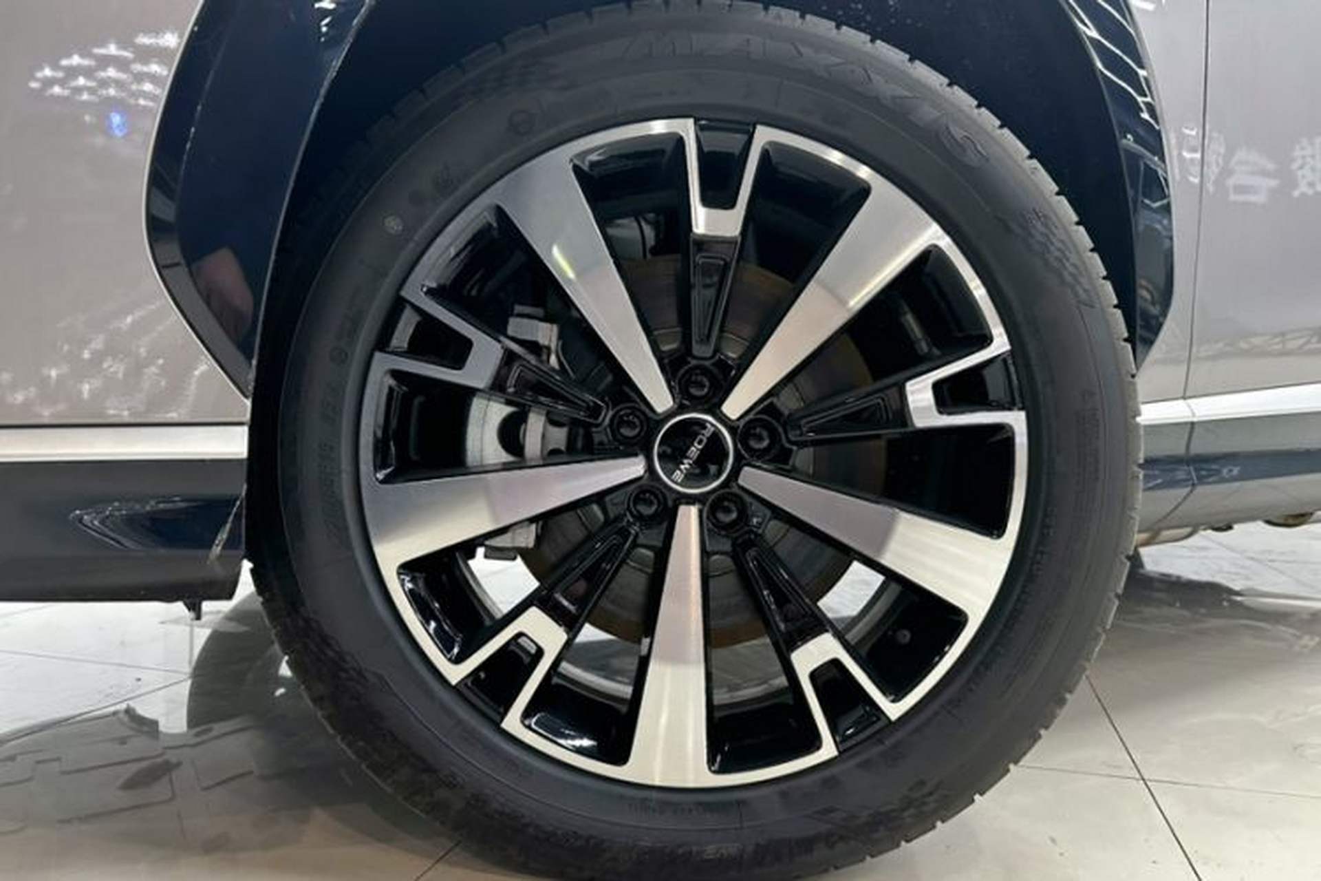 Used Roewe D5X DMH 2024 135 Flagship Edition Exterior 5